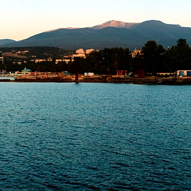 Alushta, morning. (Crimea)